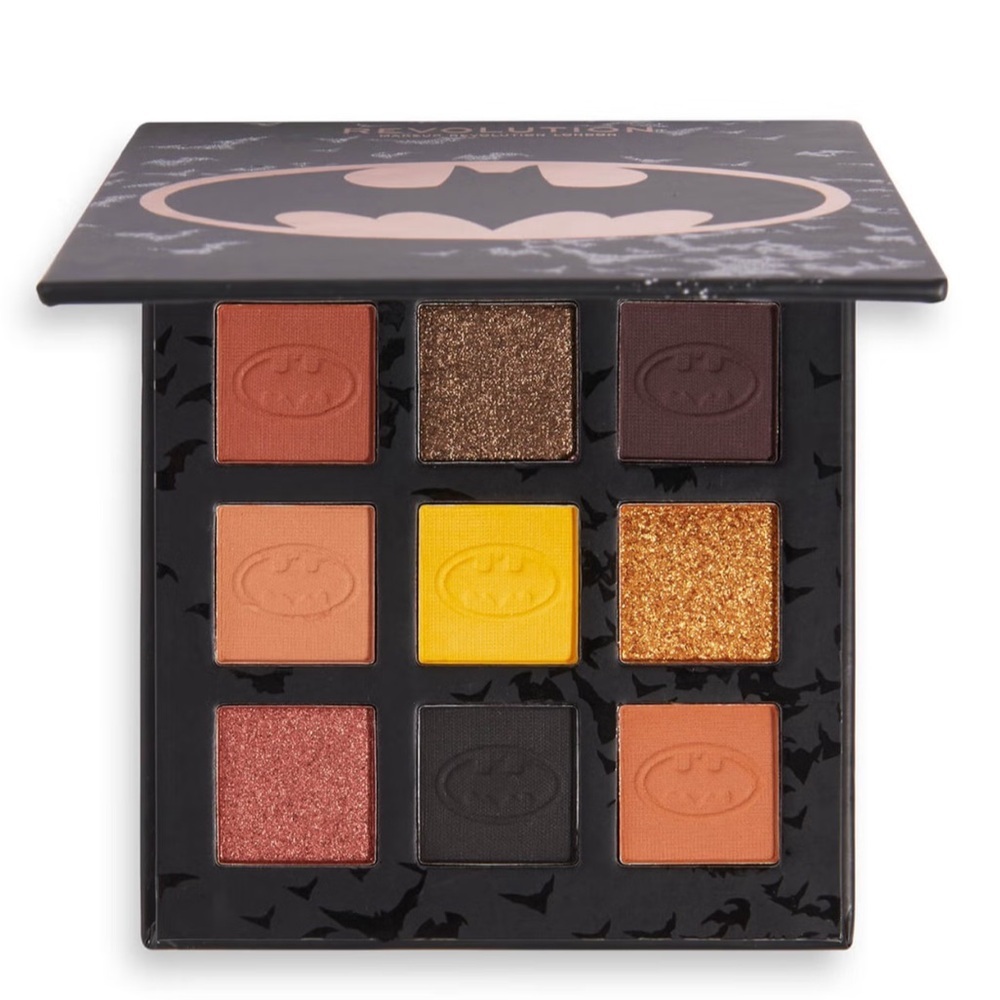 Revolution X Batman I Am TheVisit Batman Shadow Palette Makeup